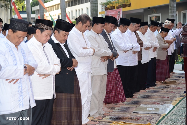 2015-07-17 - Shalat Idul Fitri 1